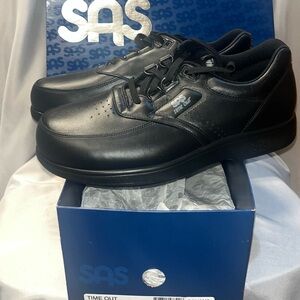 SAS Men's Classic Black Leather Oxfords